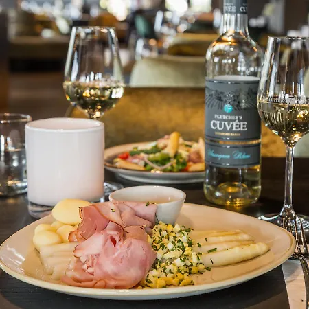 Fletcher Kloosterhotel Willibrordhaeghe 4* Deurne